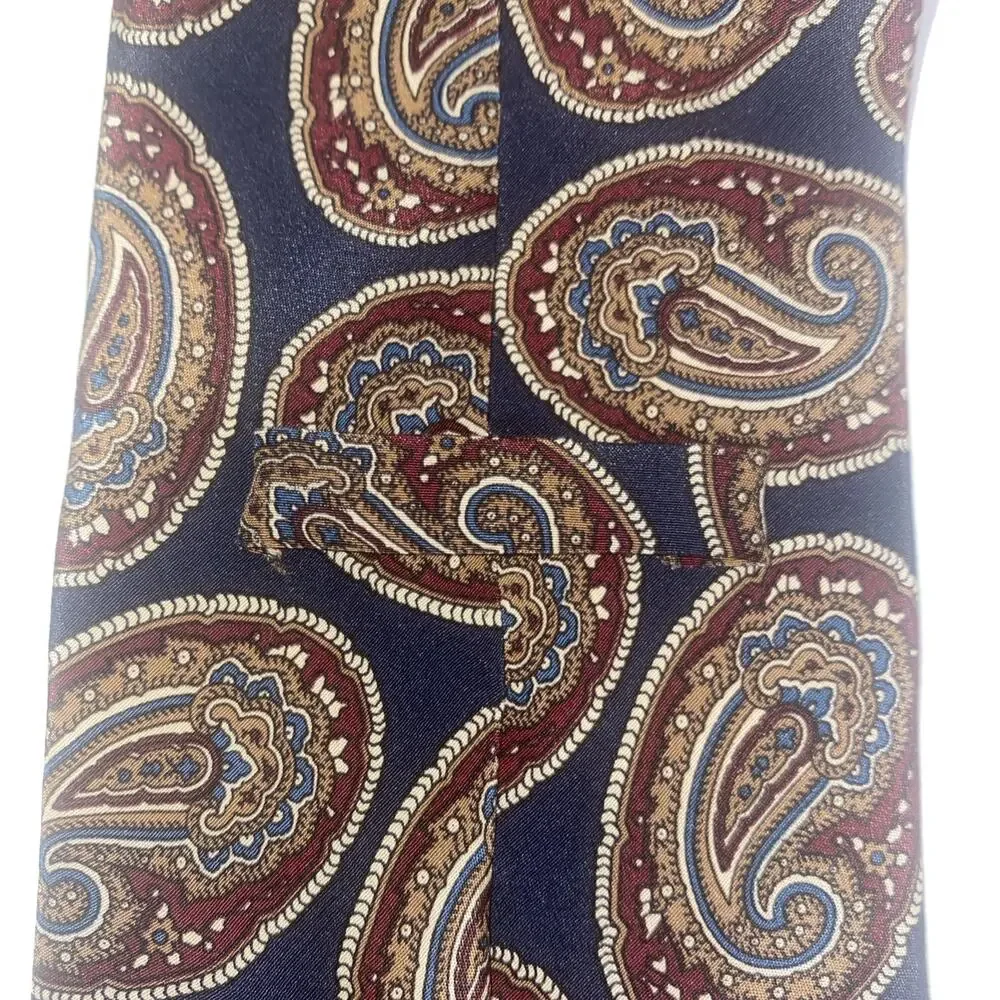 Marshall Fields Vintage Pure Silk Navy Paisley Tie Made In The USA 58”x3.5”